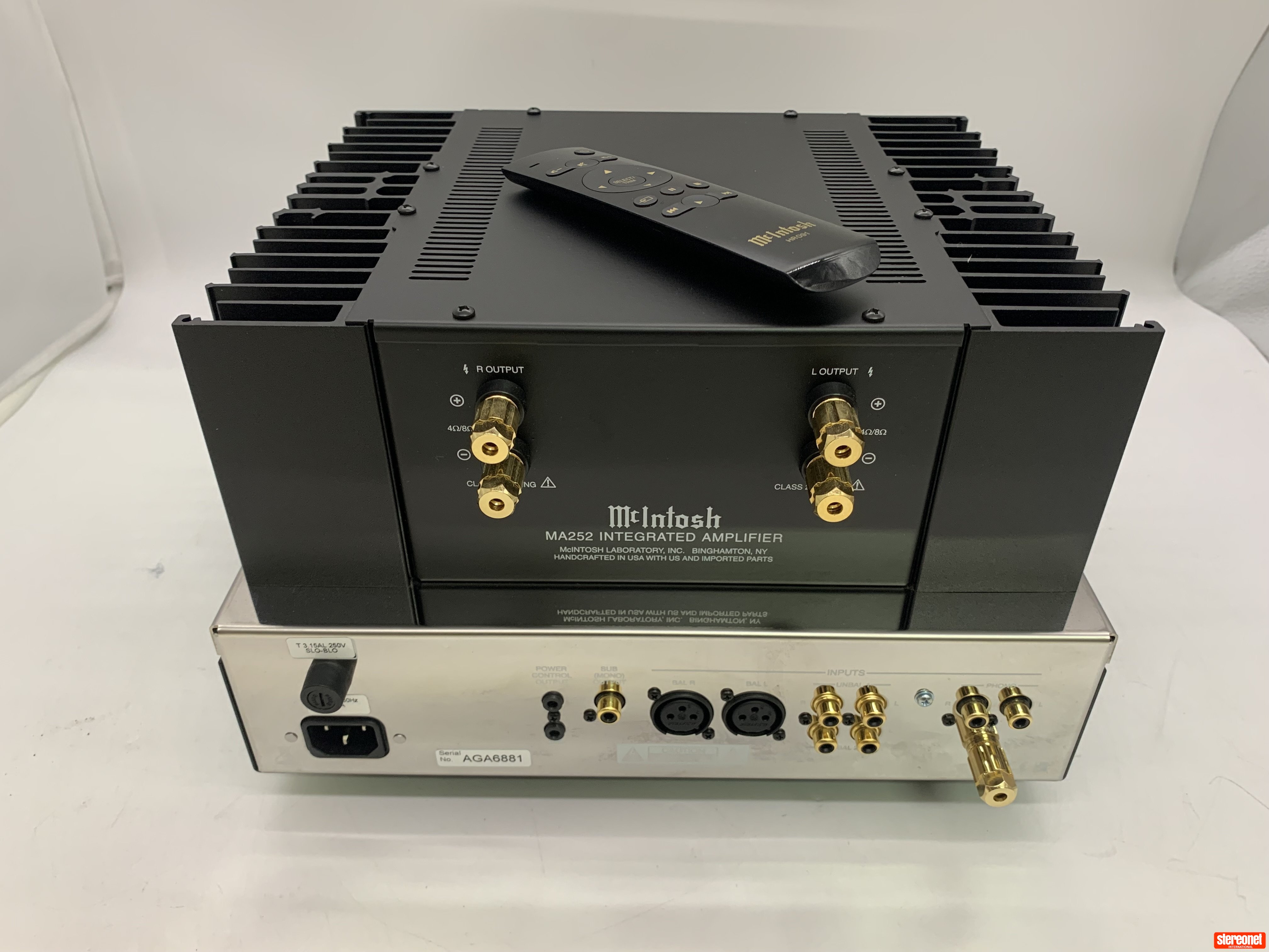 McIntosh MA252 Integrated Amplifier (Solid State) - Integrated ...