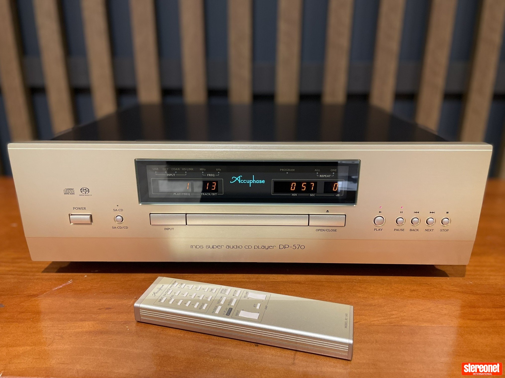 Accuphase DP-570 CD Player