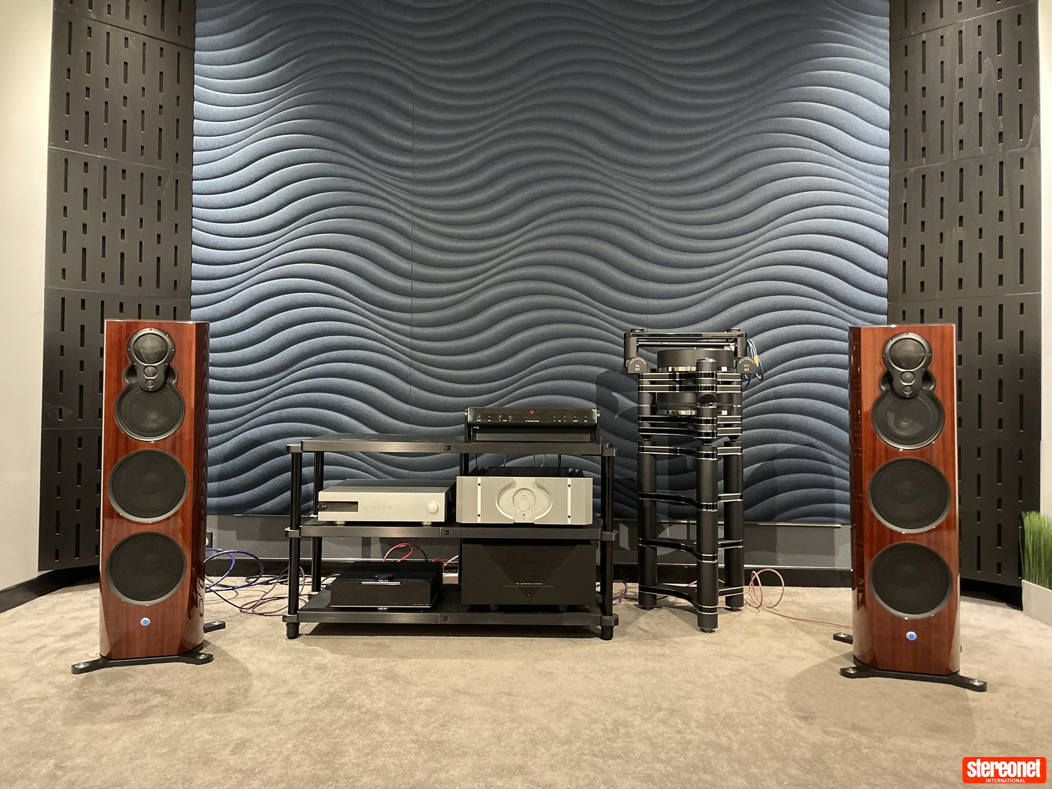 Linn 350 Klimax Exakt Floorstanding Loudspeakers