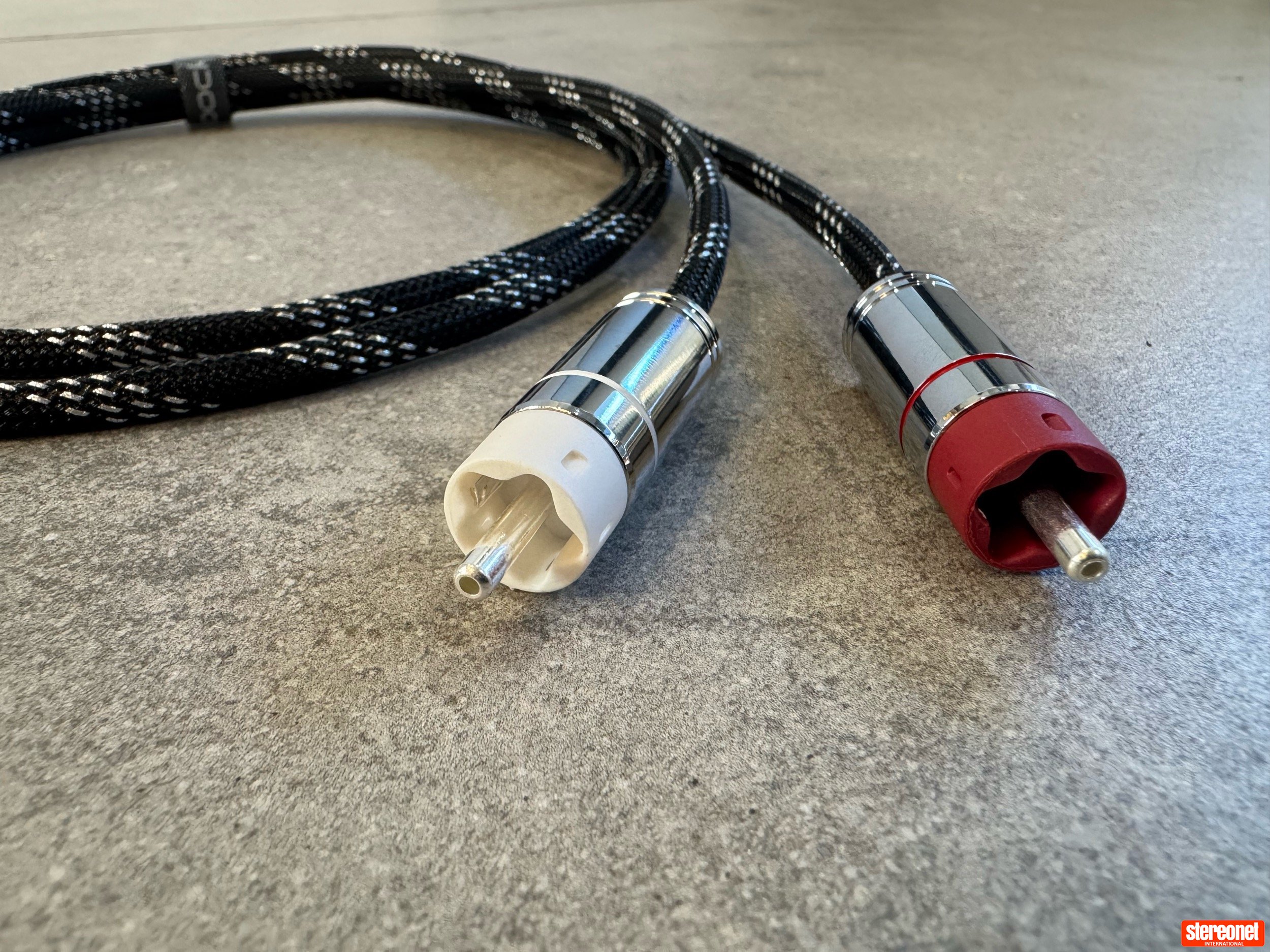 Neotech Custom Interconnect Cables (RCA) - Interconnects - StereoNET