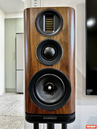 Wharfedale EVO 4.2 Bookshelf Loudspeakers