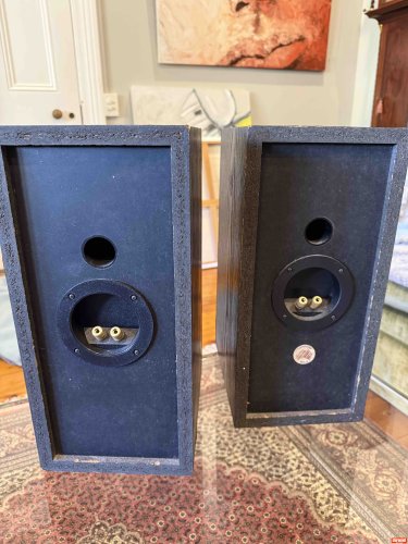 Orpheus Metaphor Studio Monitors - Bookshelf & Small Monitors - StereoNET