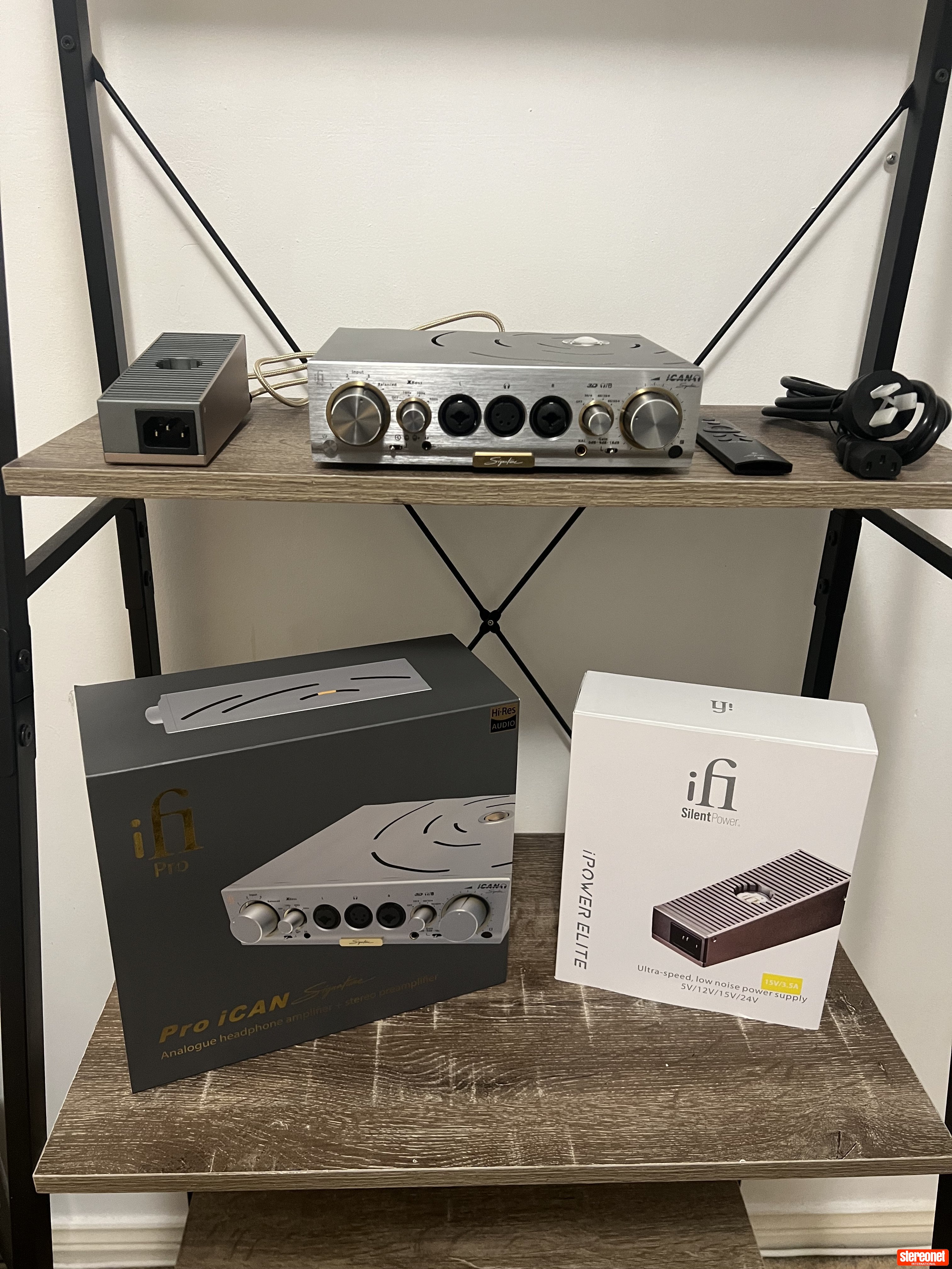 iFi Audio Pro iCAN Signature Headphone Amplifier