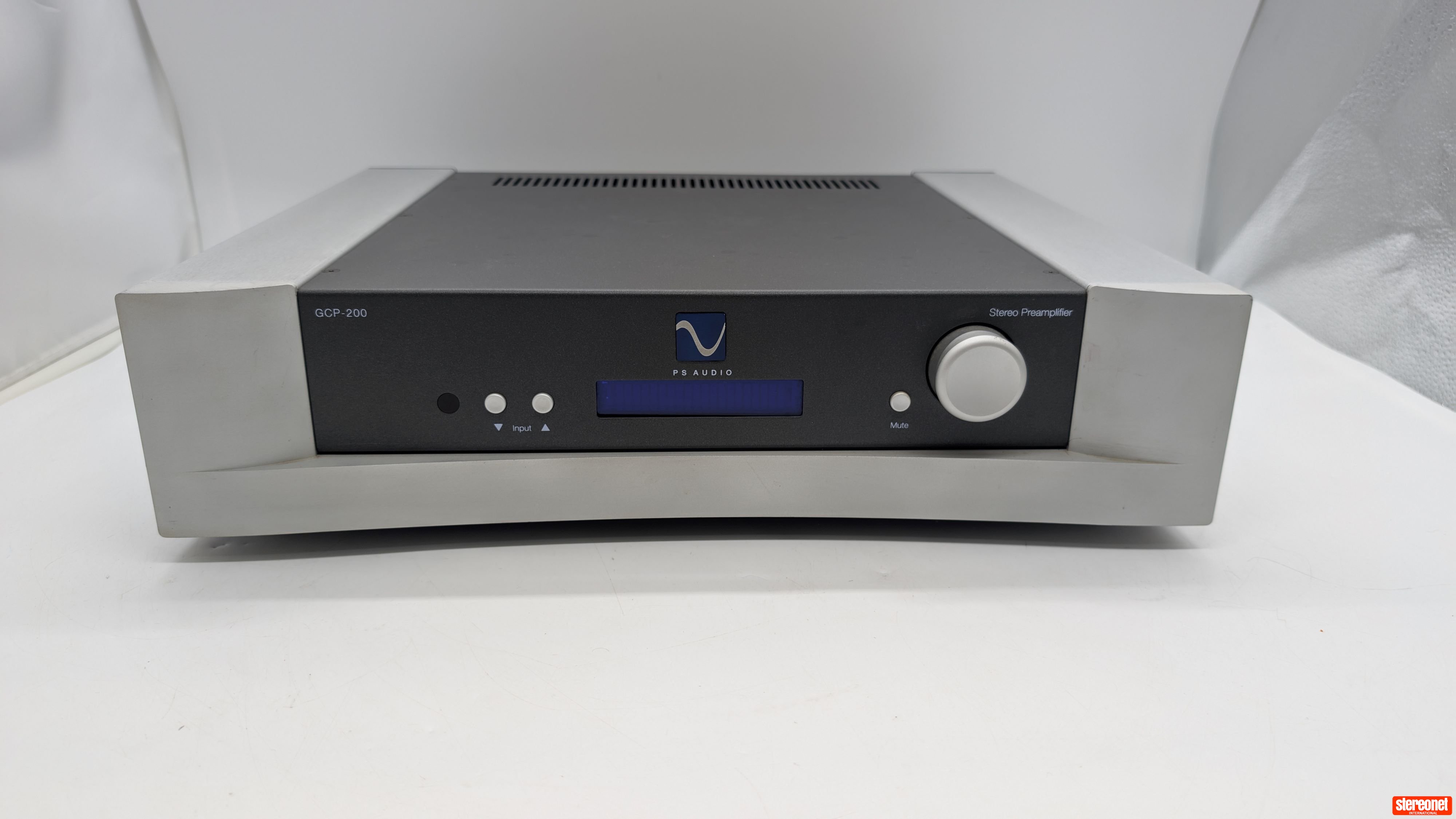 PS Audio GCP-200 Pre Amplifier