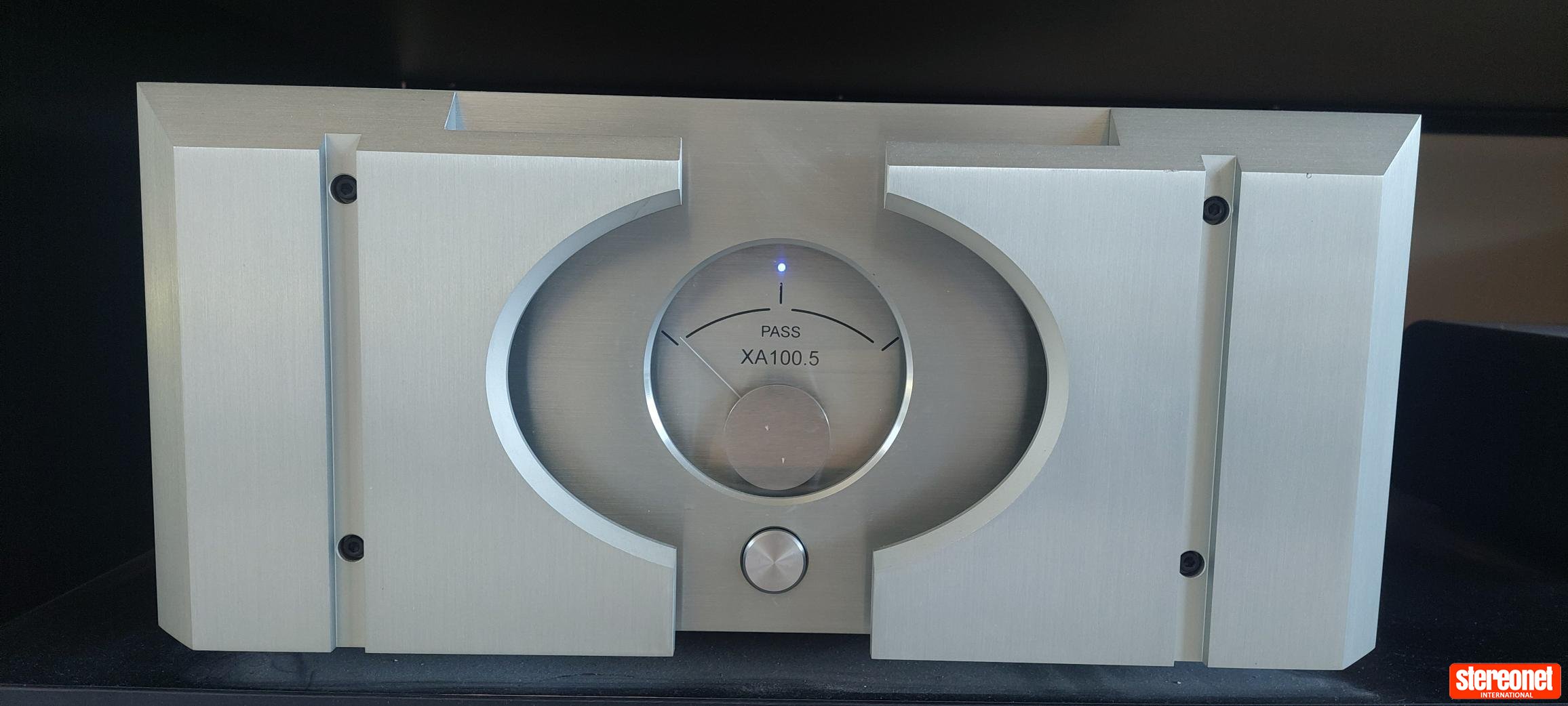 Pass Labs xa100.5 Mono Amplifiers