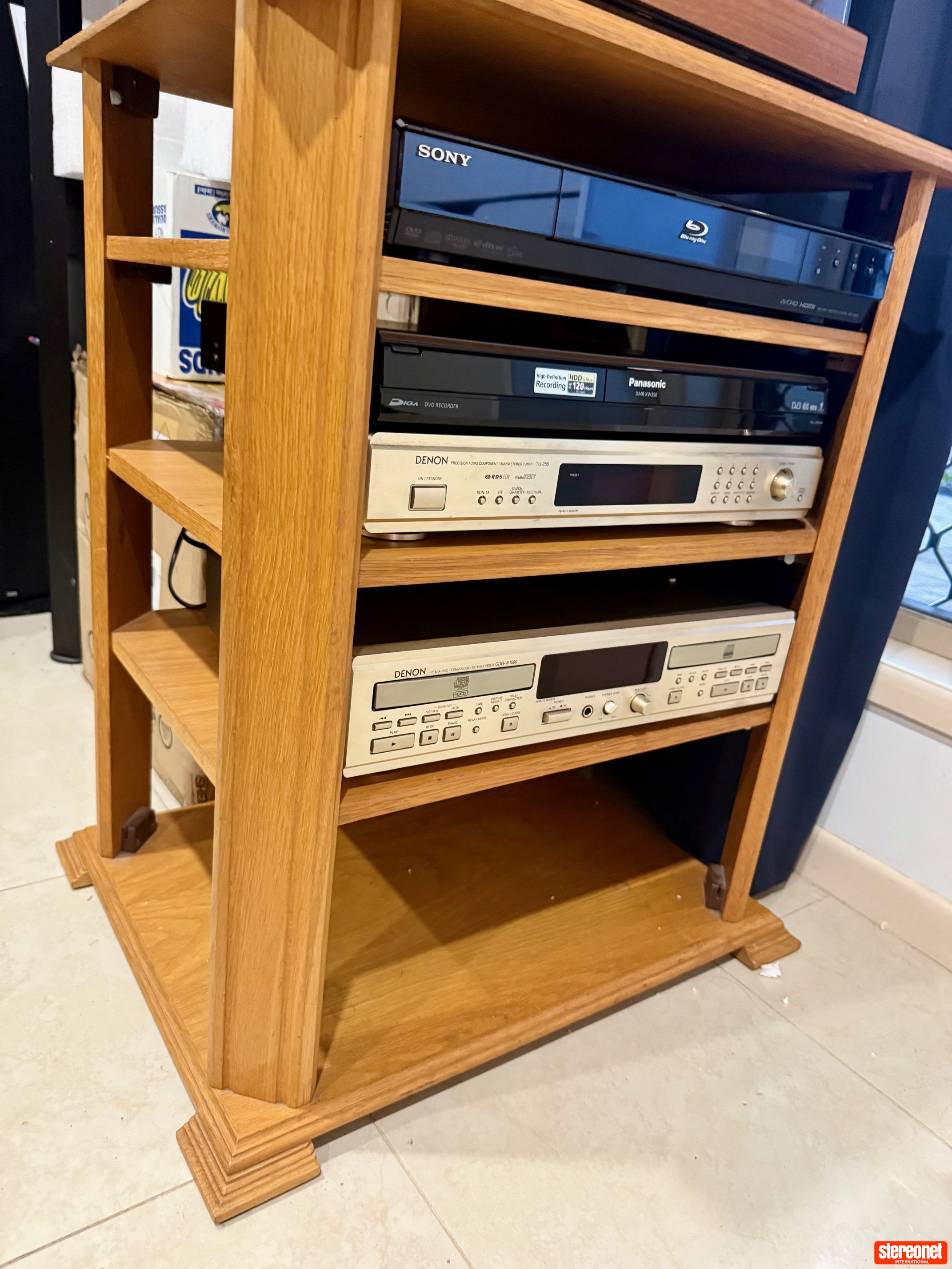 Oak Rack Audiorack American Oak Rack - Racks & Cabinets - StereoNET