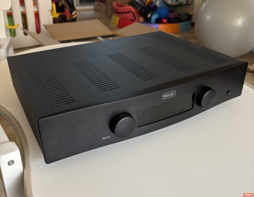 Hegel Music Systems H120 Integrated Amplifier (Solid State)