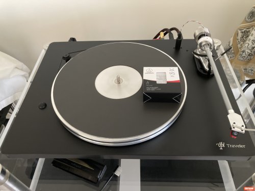 VPI Industries Traveler V2 Turntable and Tonearm Package