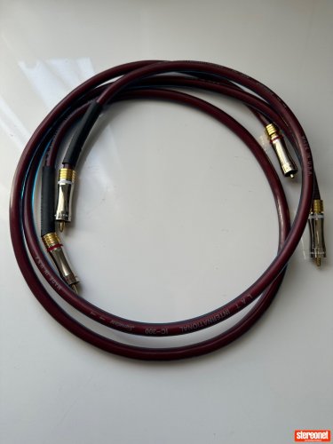 LAT IC-300 Signature Interconnect Cables (RCA)
