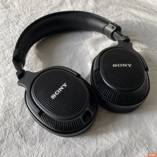 Sony MDR MV1 Headphones - Over/On Ear