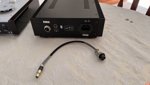 EAT (European Audio Team) E-Glo Petit Phono Preamplifier