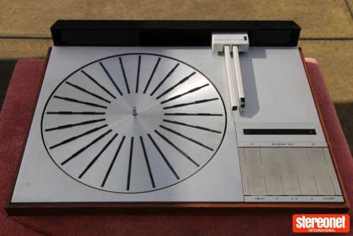 Bang & Olufsen Beogram 4002 - Type 5501 Turntable