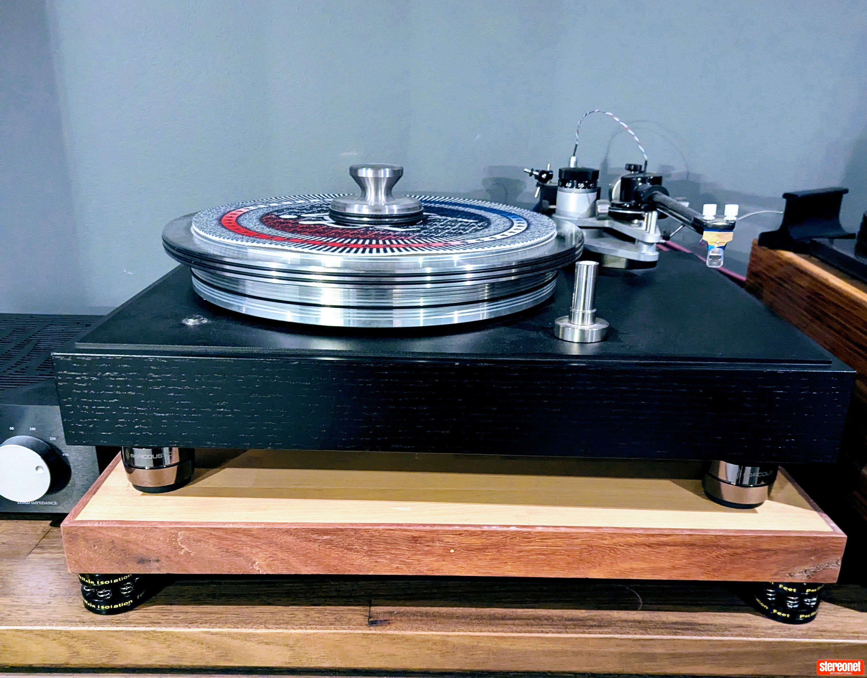 VPI Industries Classic Turntable and Tonearm Package