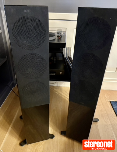 KEF R7 Floorstanding Loudspeakers