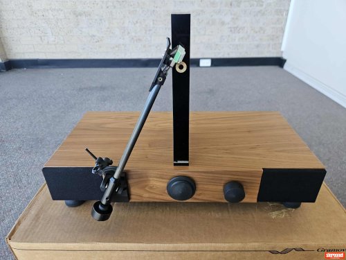 Gale Floating Record vertical turntable Turntable