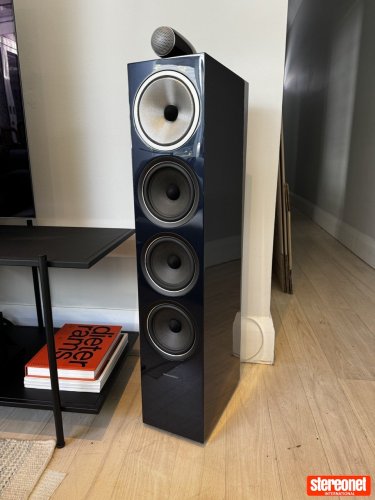 Bowers & Wilkins 702 S2 Signature (Midnight Blue) Floorstanding Loudspeakers