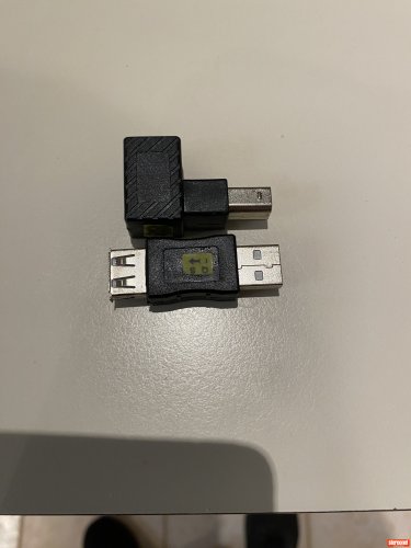 QSA VIOLET XLR Plugs - Interconnects - StereoNET