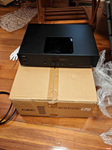 CEC TL5 CD Player