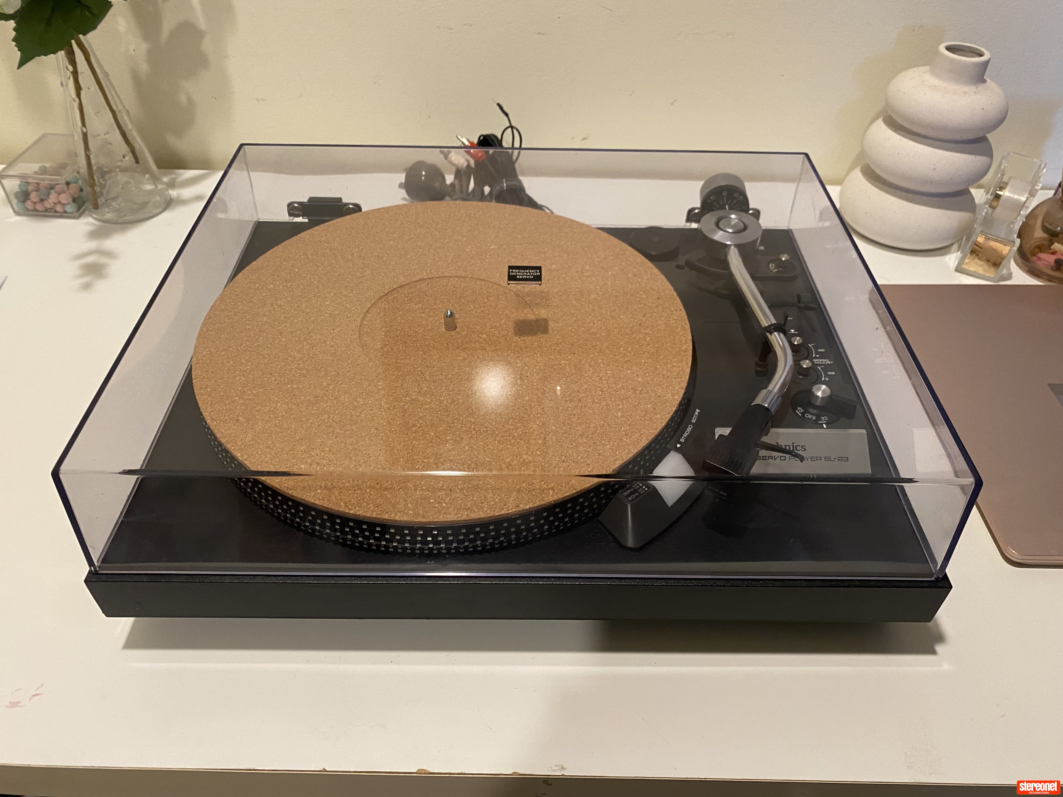 Technics SL-23 Turntable
