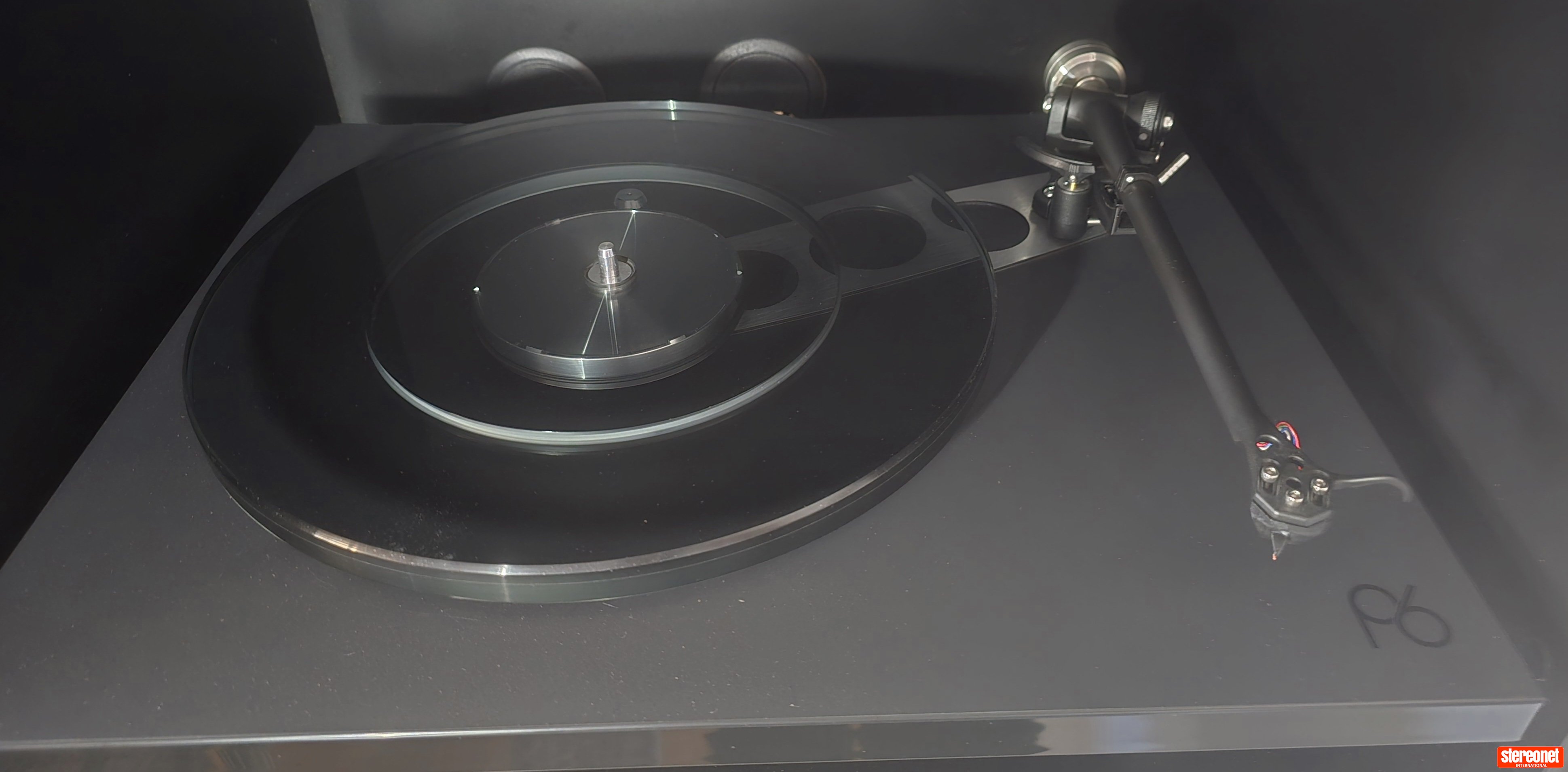 Rega Planar 6 with Ania MC cart Turntable and Tonearm Package