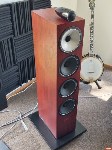 Bowers & Wilkins 702 S2 Floorstanding Loudspeakers
