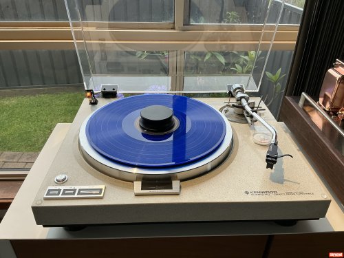 Kenwood KD650 Turntable