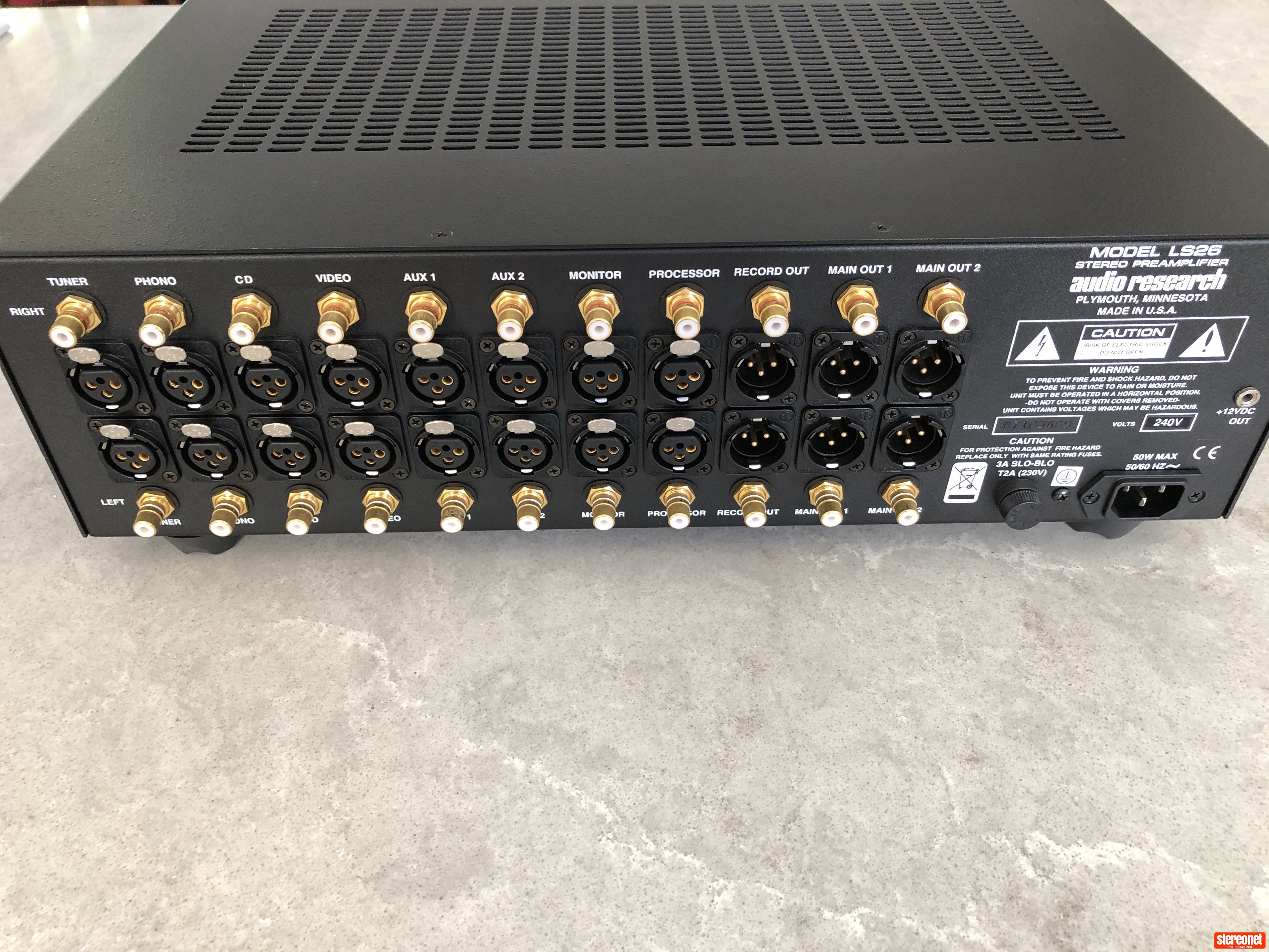 Audio Research LS26 Pre Amplifier - Pre Amplifiers - StereoNET