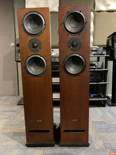 Usher N-6361 (Display Unit) Floorstanding Loudspeakers