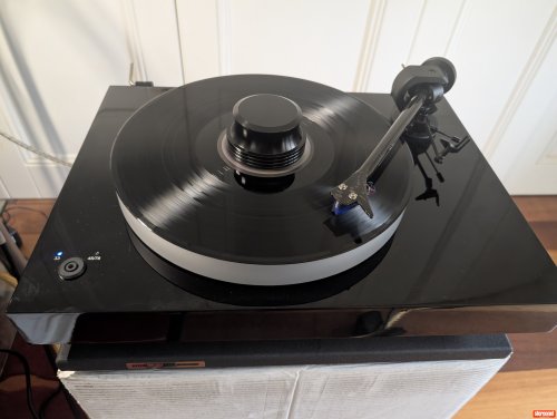 Pro-Ject X2 Turntable (Piano Black) + Ortofon 2M Blue Turntable