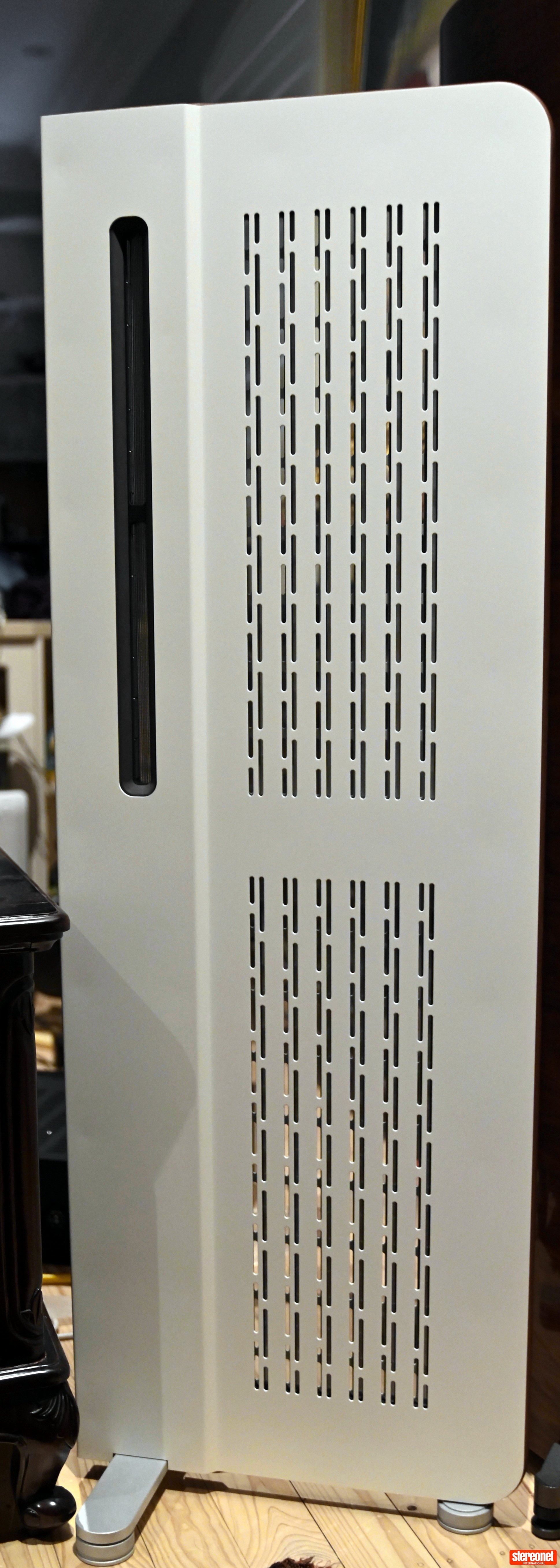 Diptyque DP140 MKII Electrostatic Loudspeakers