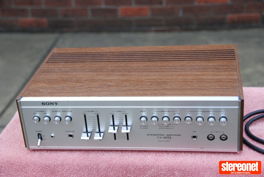 Sony TA-1055 Vintage Integrated Amplifier (Solid State)