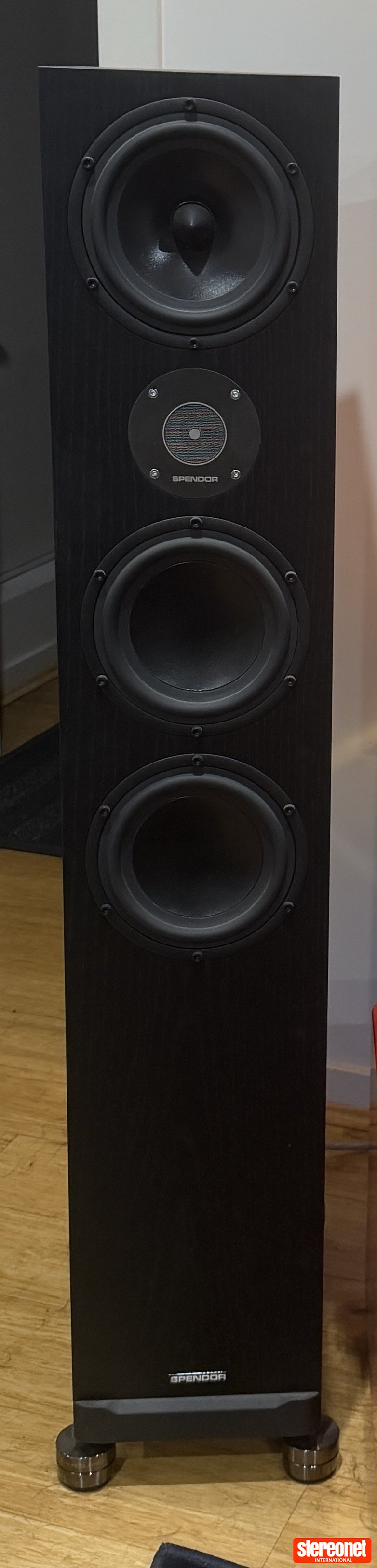 Spendor D9.2 Black Floorstanding Loudspeakers