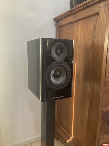 Acoustic Energy AE500 Piano Black Bookshelf Loudspeakers