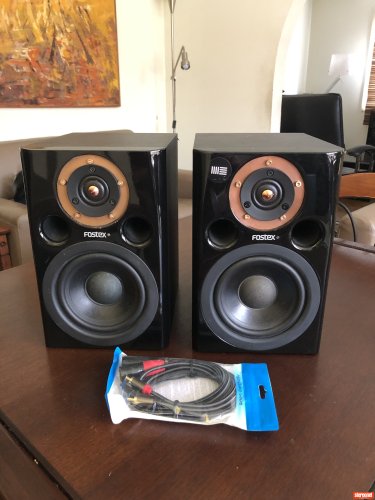 Fostex PM0.5n Studio Monitors