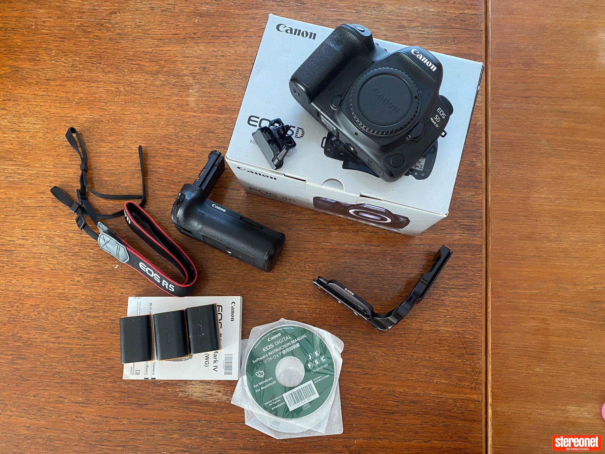 Canon 5D MKIV camera Camera