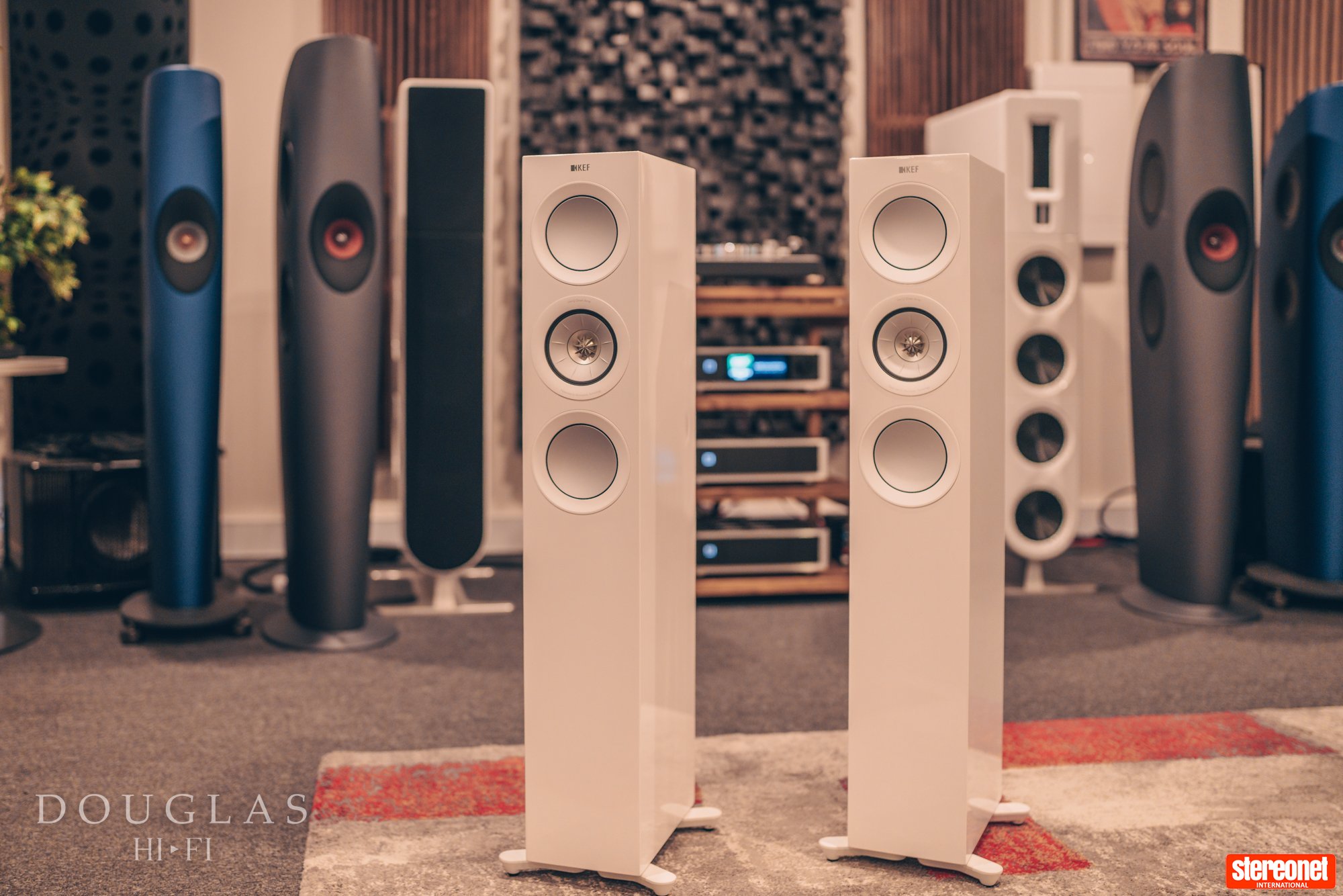 KEF R5 META Floorstanding Loudspeakers