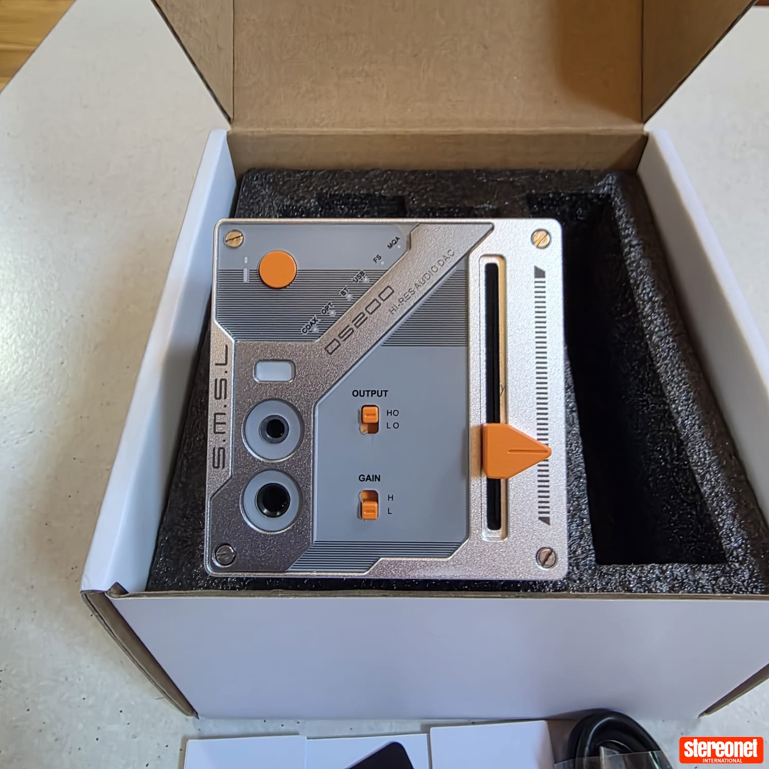 SMSL Lin Lin Lin DS200 Headphone Amplifier