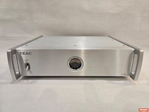TEAC CG-10M Master Clock Audio Re-Clocker