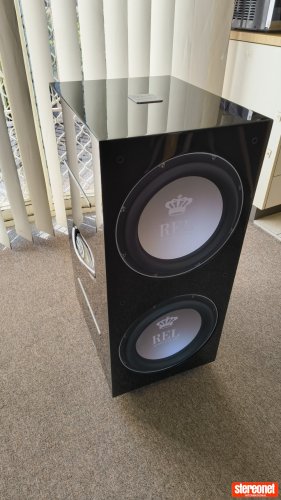 REL Acoustics 212/SX Subwoofer