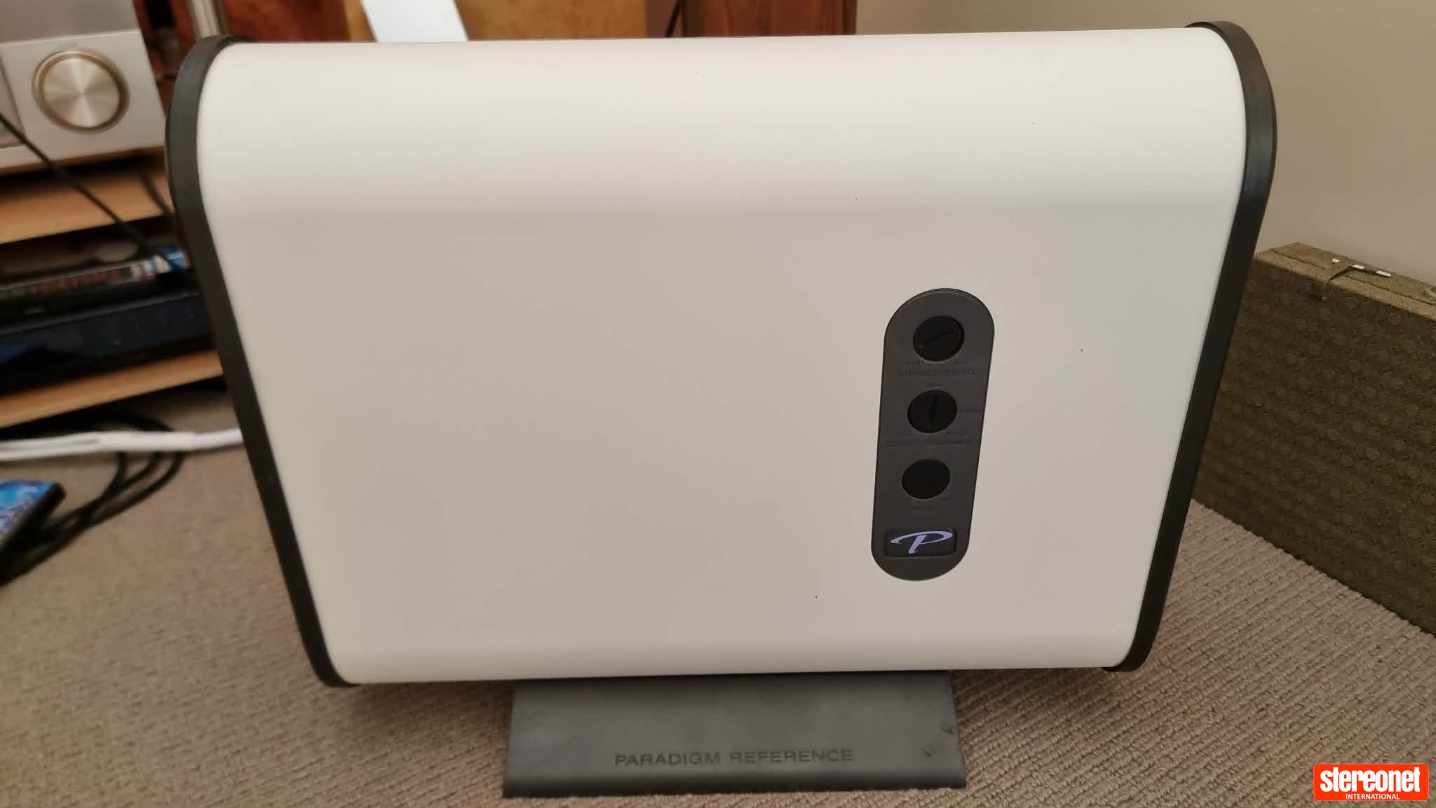 Paradigm Reference Millenia Wireless Subwoofer Subwoofer (Active / Powered)