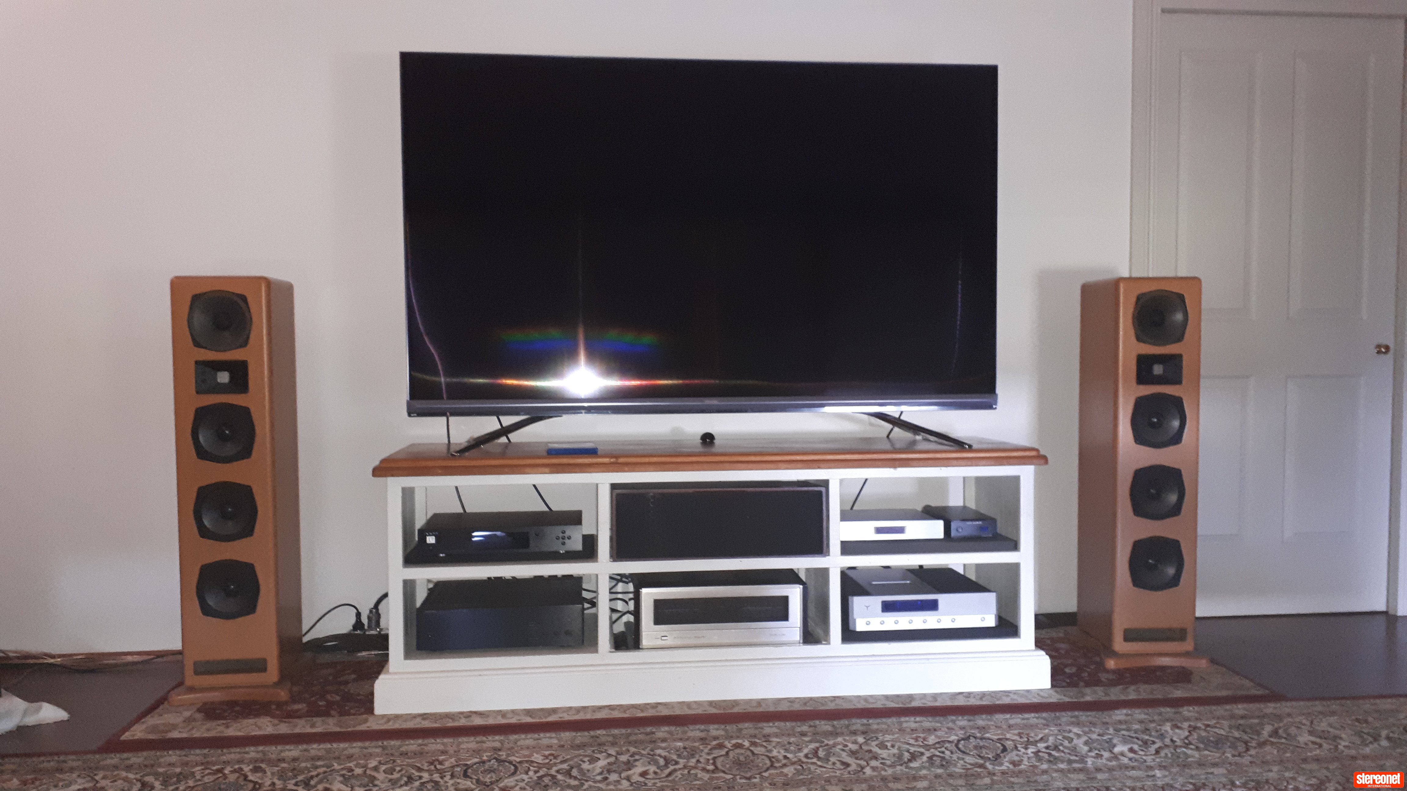 WAR Audio Reference Monitor Floorstanding Loudspeakers