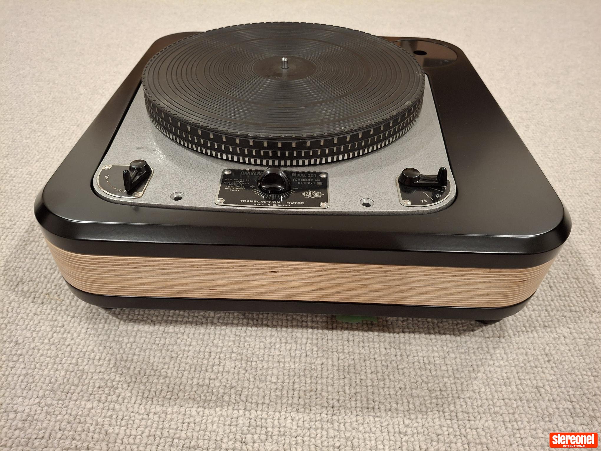 Garrard 301 GREASE BEARING Turntable