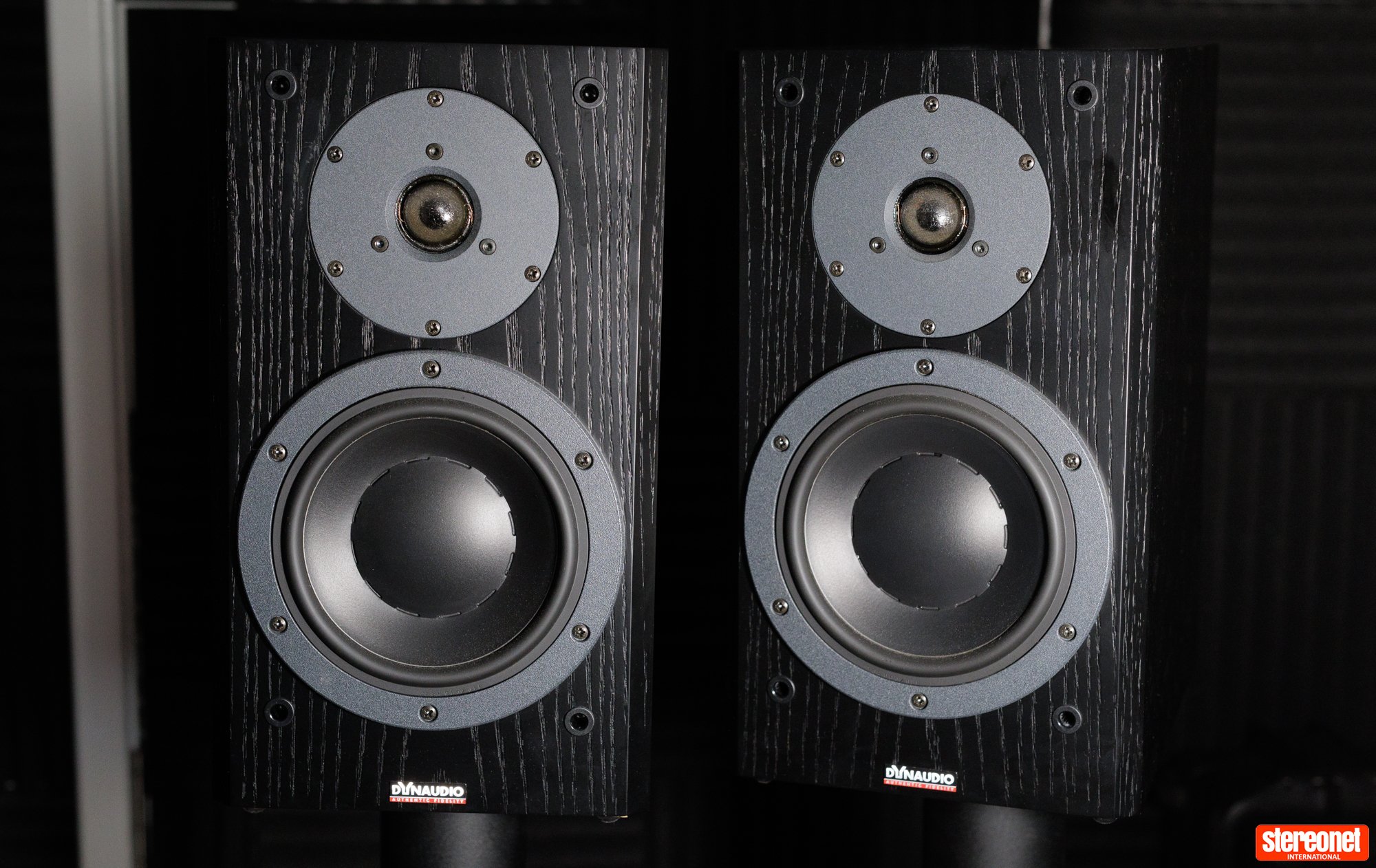 Dynaudio Focus 140 Black Ash Bookshelf Loudspeakers