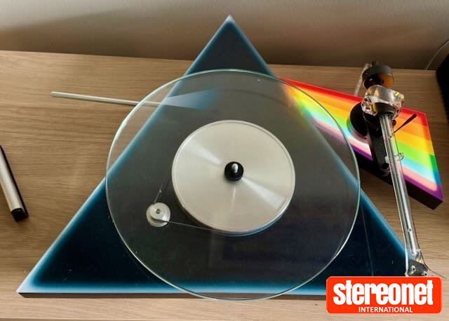 Pro-Ject Dark Side of the Moon Turntable