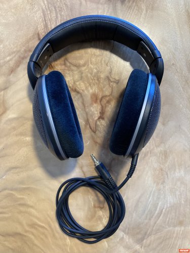 Sennheiser HD 550 Headphones - Over/On Ear