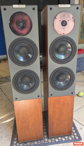 Audiovector M3 Signature Floorstanding Loudspeakers - Loudspeaker ...