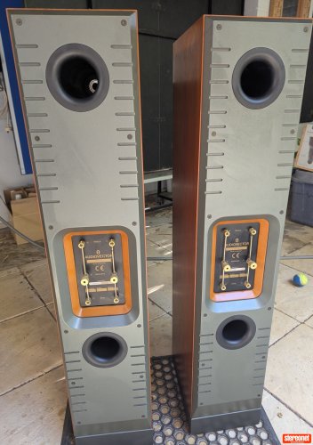 Audiovector M3 Signature Floorstanding Loudspeakers - Loudspeaker ...
