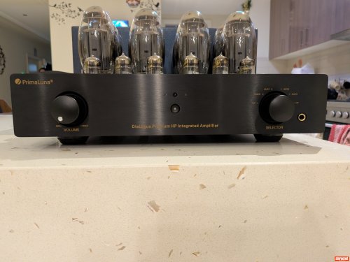 PrimaLuna Dialogue HP Premium Integrated Amplifier Integrated Amplifier (Valve)