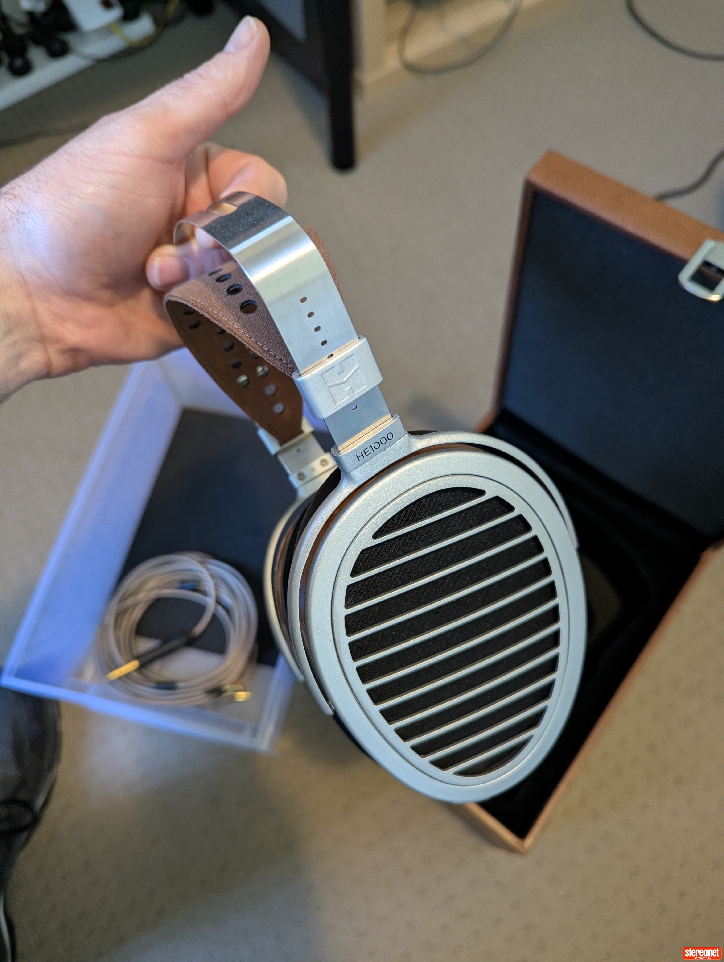 HiFiMan HE1000 V2 (Non-stealth) Headphones - Over/On Ear