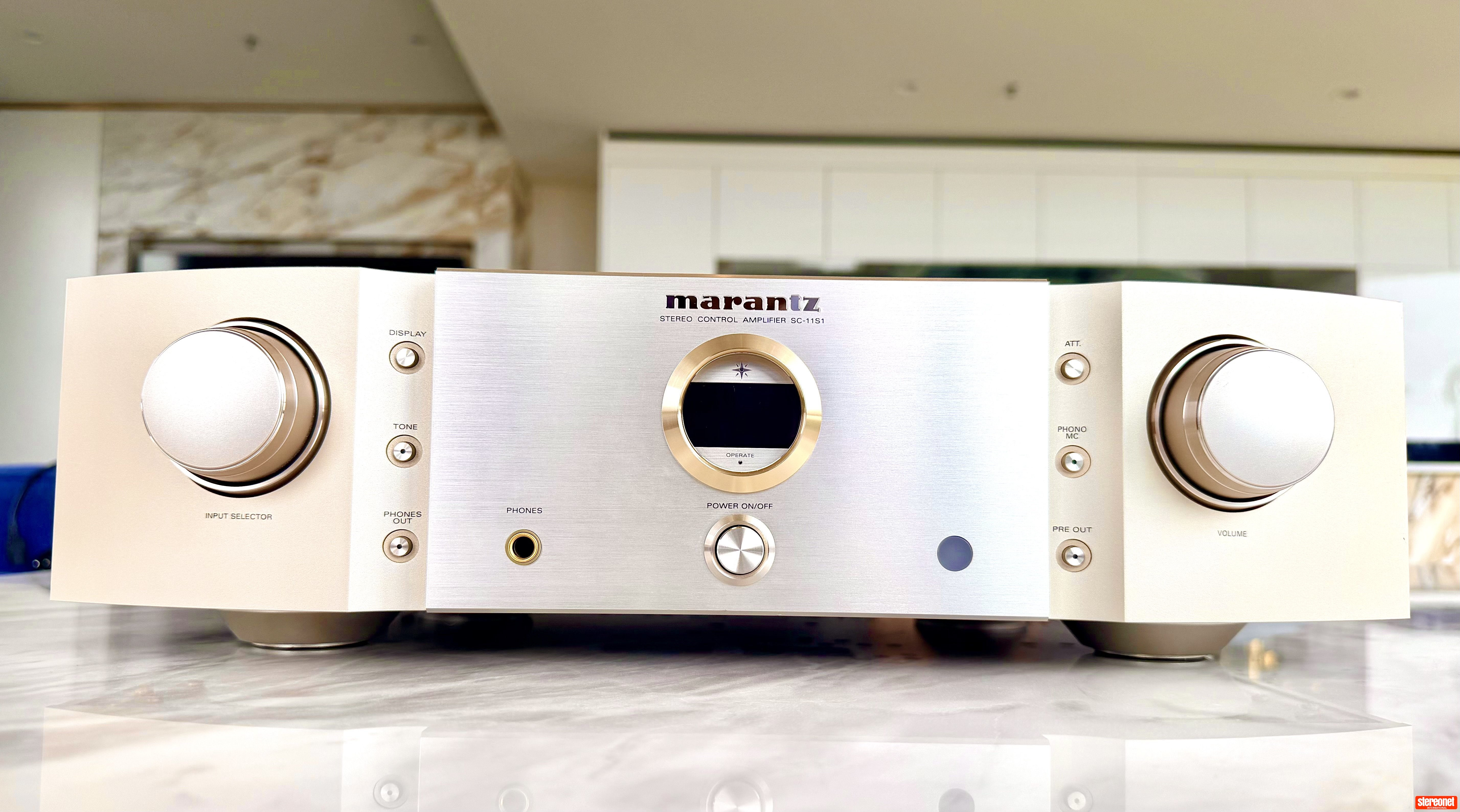 Marantz SM 11S1 and SC 11S1 Pre / Power Combination - Power